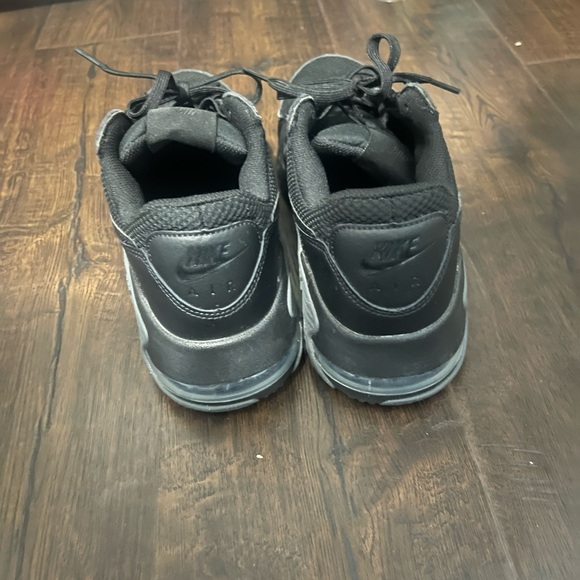 Men's Nike Air Max - Picture 2 of 5